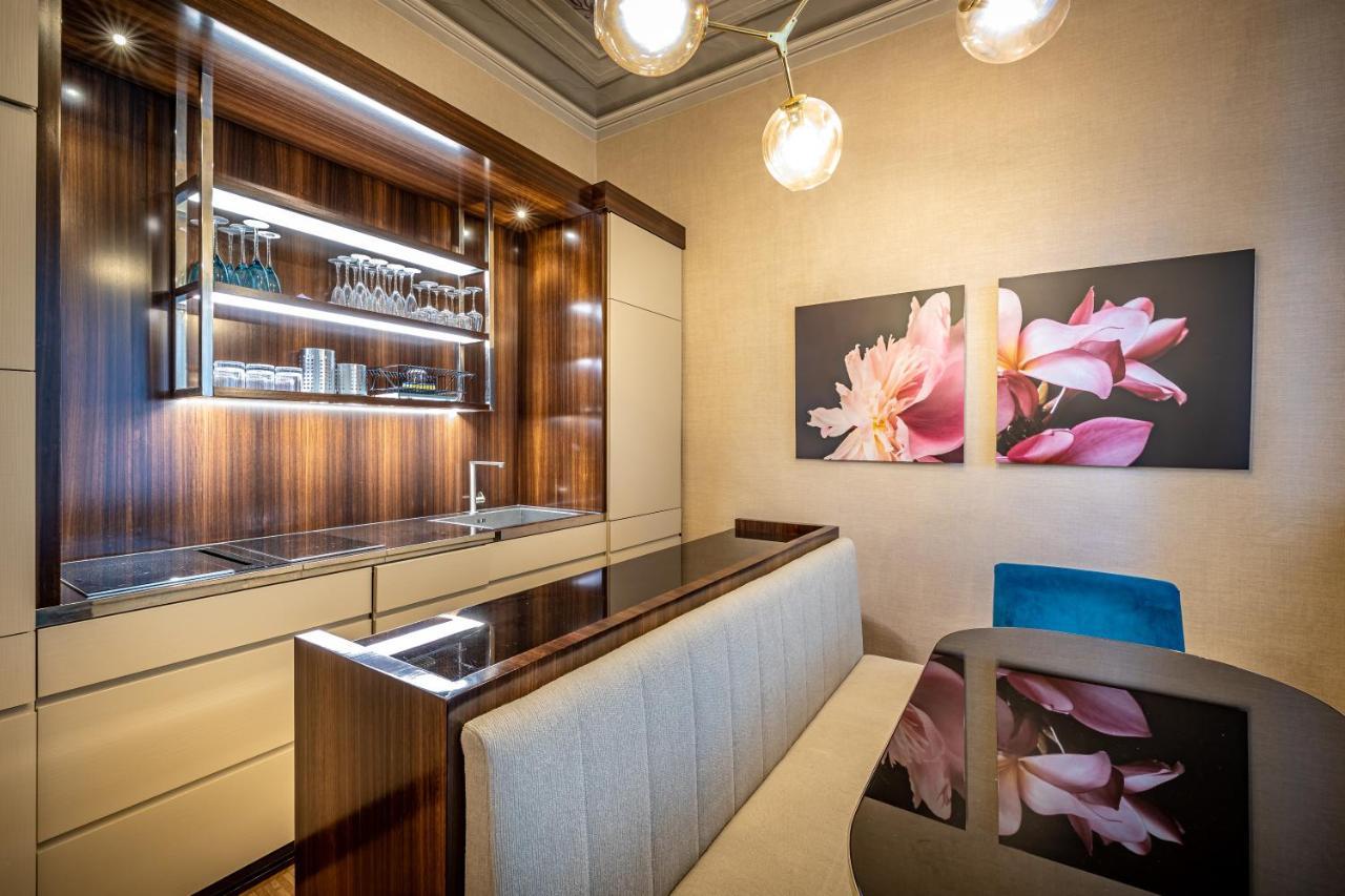 Yid Santa Maria Novella Suites Apt With Balcony フィレンツェ エクステリア 写真